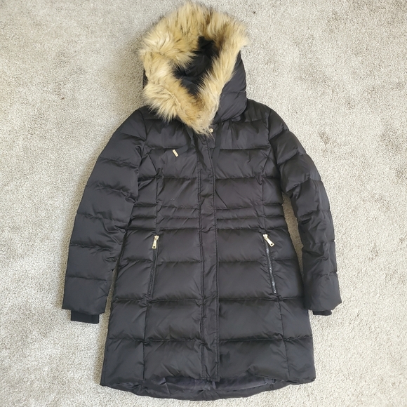 Tahari Black Down Puffer Jacket with Faux Fur Trim Women's Sz medium - Picture 11 of 12